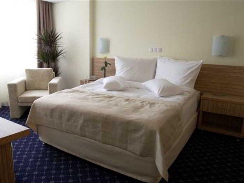Marshal Hotel บูคาเรสต์ ภายนอก รูปภาพ