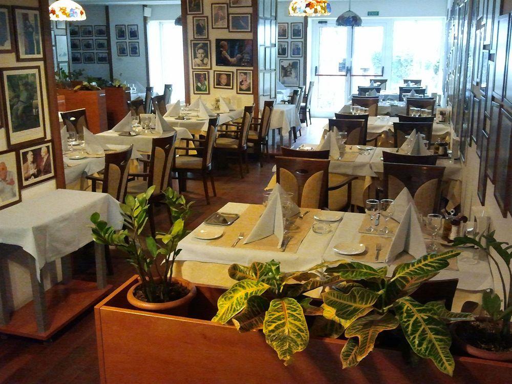 Marshal Hotel บูคาเรสต์ ภายนอก รูปภาพ