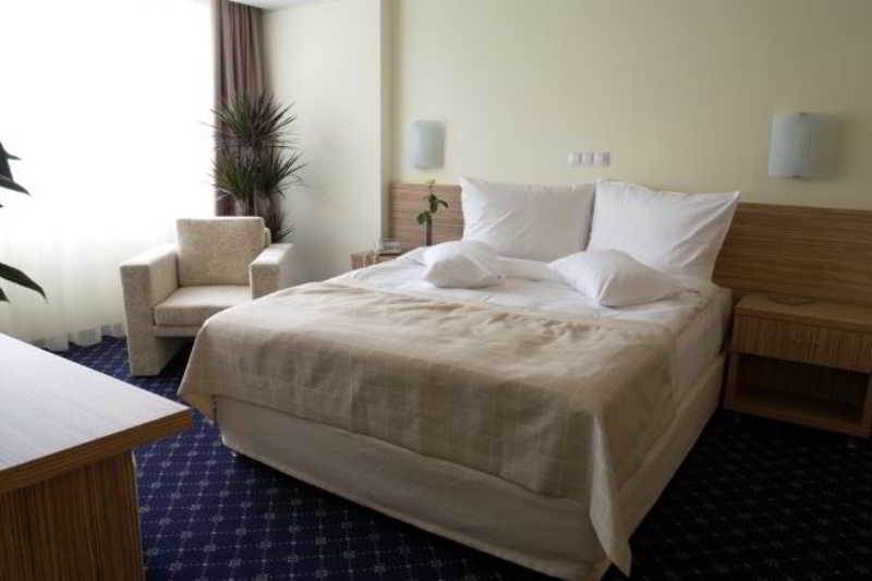 Marshal Hotel บูคาเรสต์ ภายนอก รูปภาพ