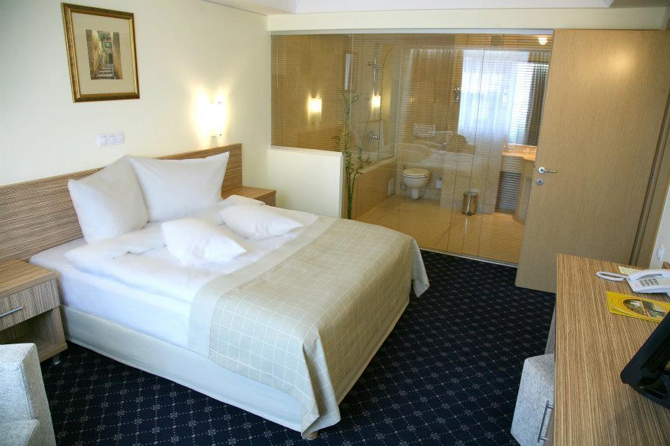 Marshal Hotel บูคาเรสต์ ภายนอก รูปภาพ